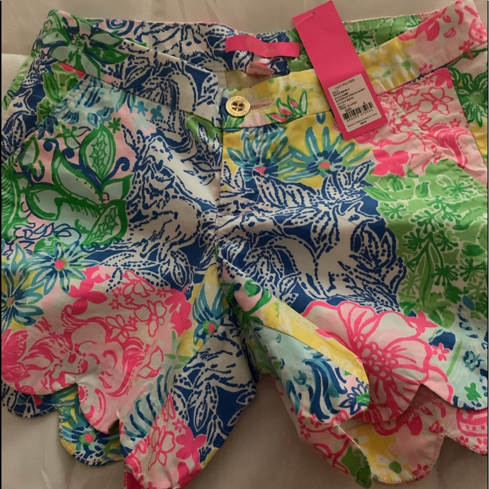 Lily Pulitzer shorts floral scalloped edge